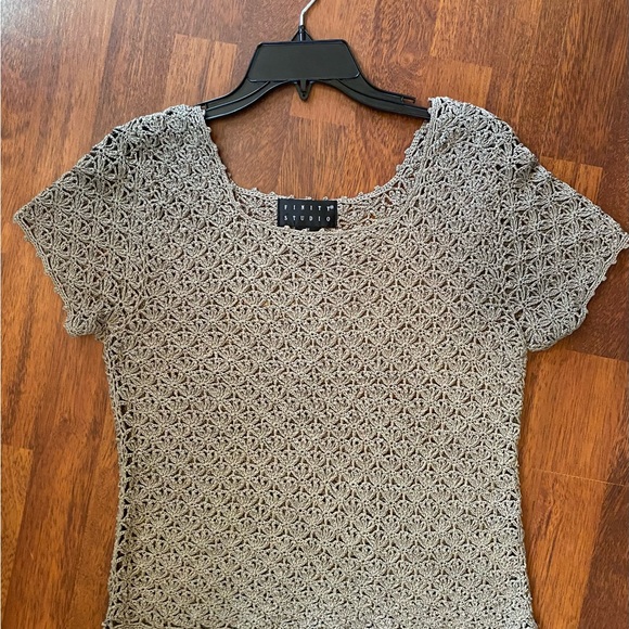 Crocheted top by Infinity Studio Ladies size Medium - Picture 7 of 10